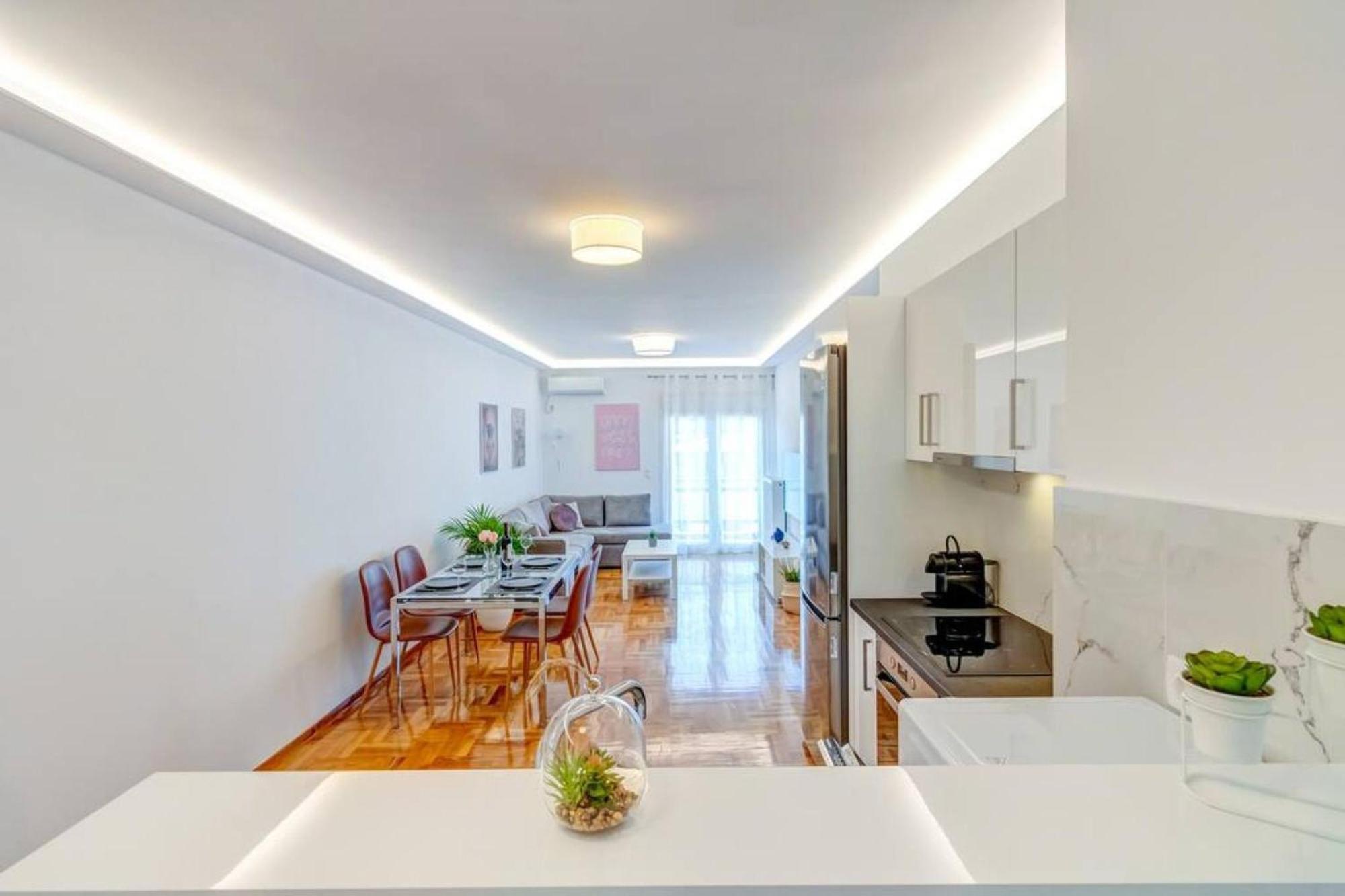 Koukaki Lux 2Bd 1Master Ap Next To Acropolis Apartamento Atenas Exterior foto